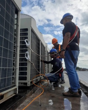 Service AC Tanggul Jember