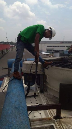JASA CLEANING COOLING TOWER