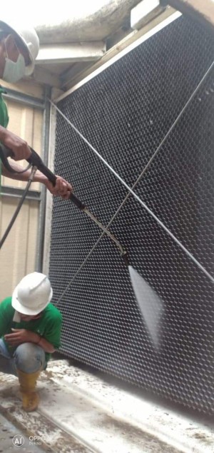 CLEANING COOLING TOWER