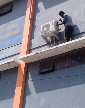 JASA CUCI AC | PASANG AC | BONGKAR AC JOGJA | 0813-1759-3933