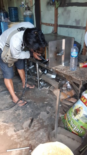 SERVICE KITCHEN EQUIPMENT KULKAS-CHILLER-FREEZER-SHOWCASE-KOMPOR-OVEN-MIXER-COLD ROOM DENPASAR BALI