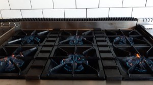 SERVICE KITCHEN EQUIPMENT KULKAS-CHILLER-FREEZER-SHOWCASE-KOMPOR-OVEN-MIXER-COLD ROOM DENPASAR BALI