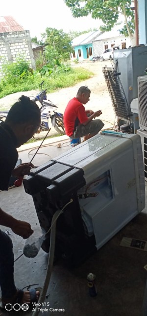 JASA SERVICE AC JAYAPURA | CUCI AC & BONGKAR PASANG AC JAYAPURA