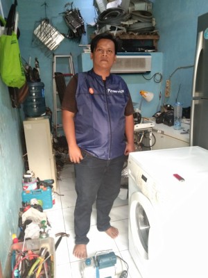 TUKANG SERVICE AC KULKAS FREEZER MESIN CUCI POMPA AIR KOTA BARU