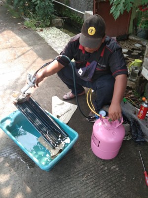 TUKANG SERVICE AC KULKAS FREEZER MESIN CUCI POMPA AIR KOTA BARU