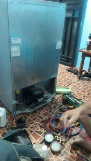 JASA SERVICE KULKAS FREEZER SHOWCASE DI JATINOM KLATEN