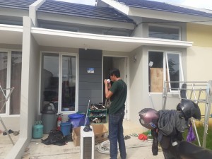 JASA SERVICE AC KULKAS MESIN CUCI PANONGAN TANGERANG