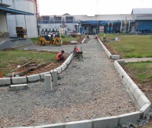 JASA PENGASPALAN JALAN DI KOTA MADIUN,JASA PERBAIKAN JALAN DI KOTA MADIUN