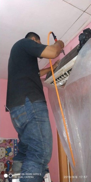 SERVICE AC MAJALAYA KARAWANG,CUCI AC MAJALAYA KARAWANG,BONGKAR PASANG AC MAJALAYA KARAWANG