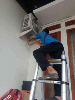 SERVICE AC KOTA BANDUNG,BONGKAR PASANG AC KOTA BANDUNG