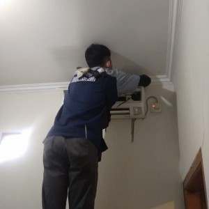 JASA SERVICE AC CIKUNIR