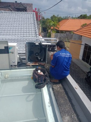SERVICE AC DI DENPASAR