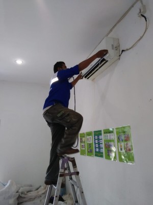 SERVICE AC DI DENPASAR