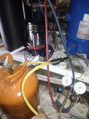 SERVICE FREEZER MAGELANG