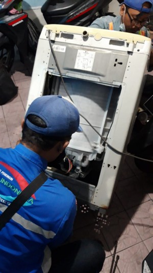 SERVICE MESIN CUCI PERAK