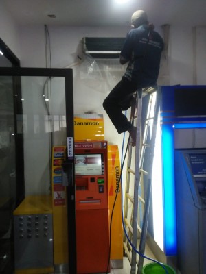 Service AC Kepanjen Malang