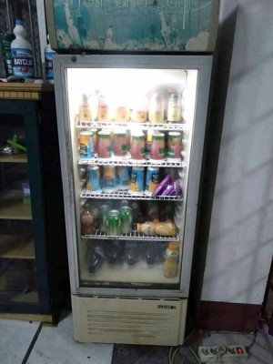 JASA SERVICE FREEZER SHOWCASE KARAWANG BARAT