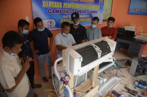 Melayani service panggilan kota pekan baru & sekitar, ac,mesin cuci, kulkas & elektronik lainnya