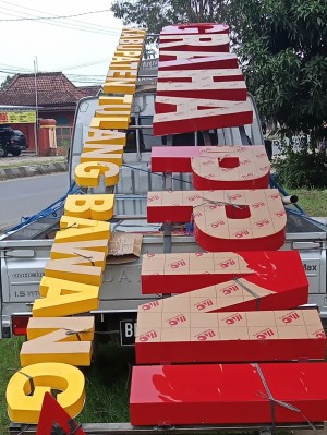 Tukang Reklame Bandar Lampung
